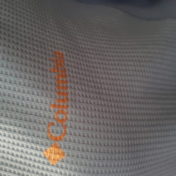 Columbia omi heat pull over shirt - Picture 2 of 8